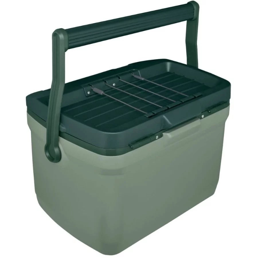 Heavy-duty 15.1L outdoor cooler with 36-hour ice retention